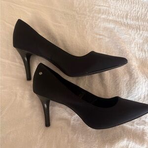 Vera Wang Elegant Black Women's Heels